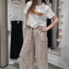 T-shirt Amour - Camel – Image 2