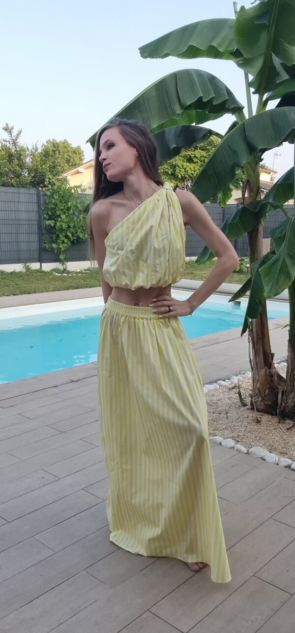 Ensemble jaune - Calvi – Image 2