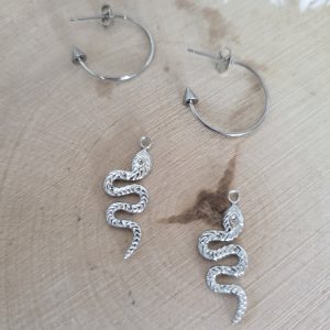 Charm acier serpent argent