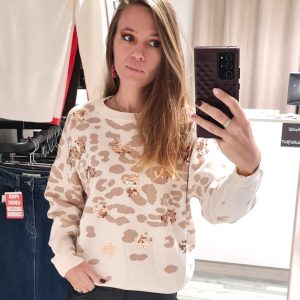 Pull léopard sequins
